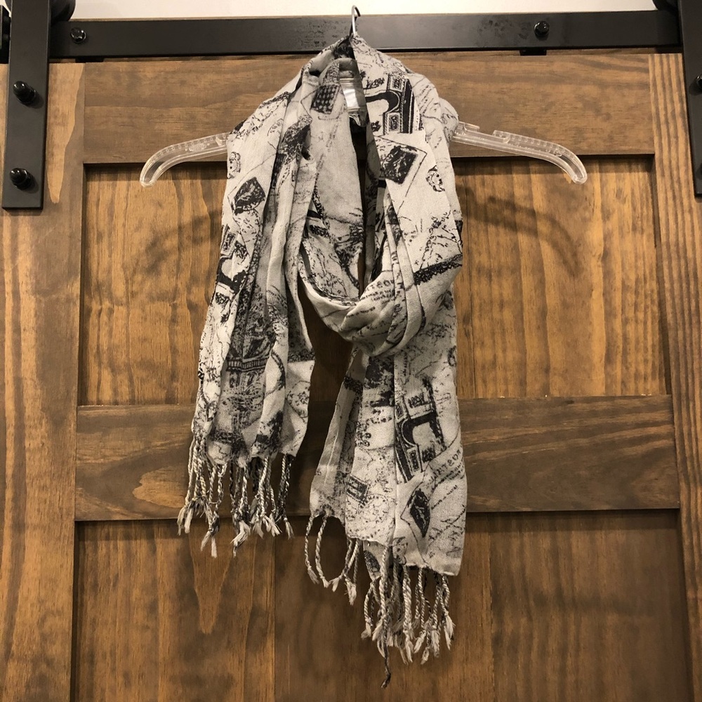HOBO Gray & Black French Print Scarf
